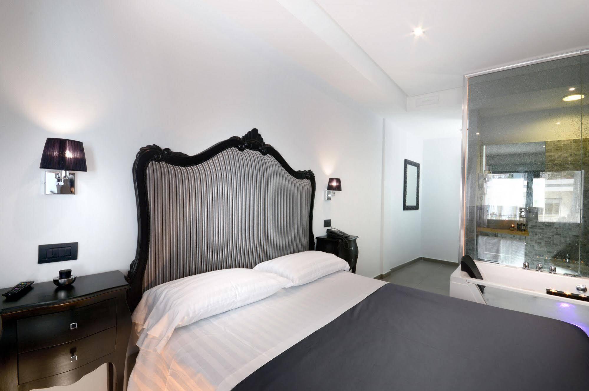 Barbarella Suite Napoli Eksteriør billede