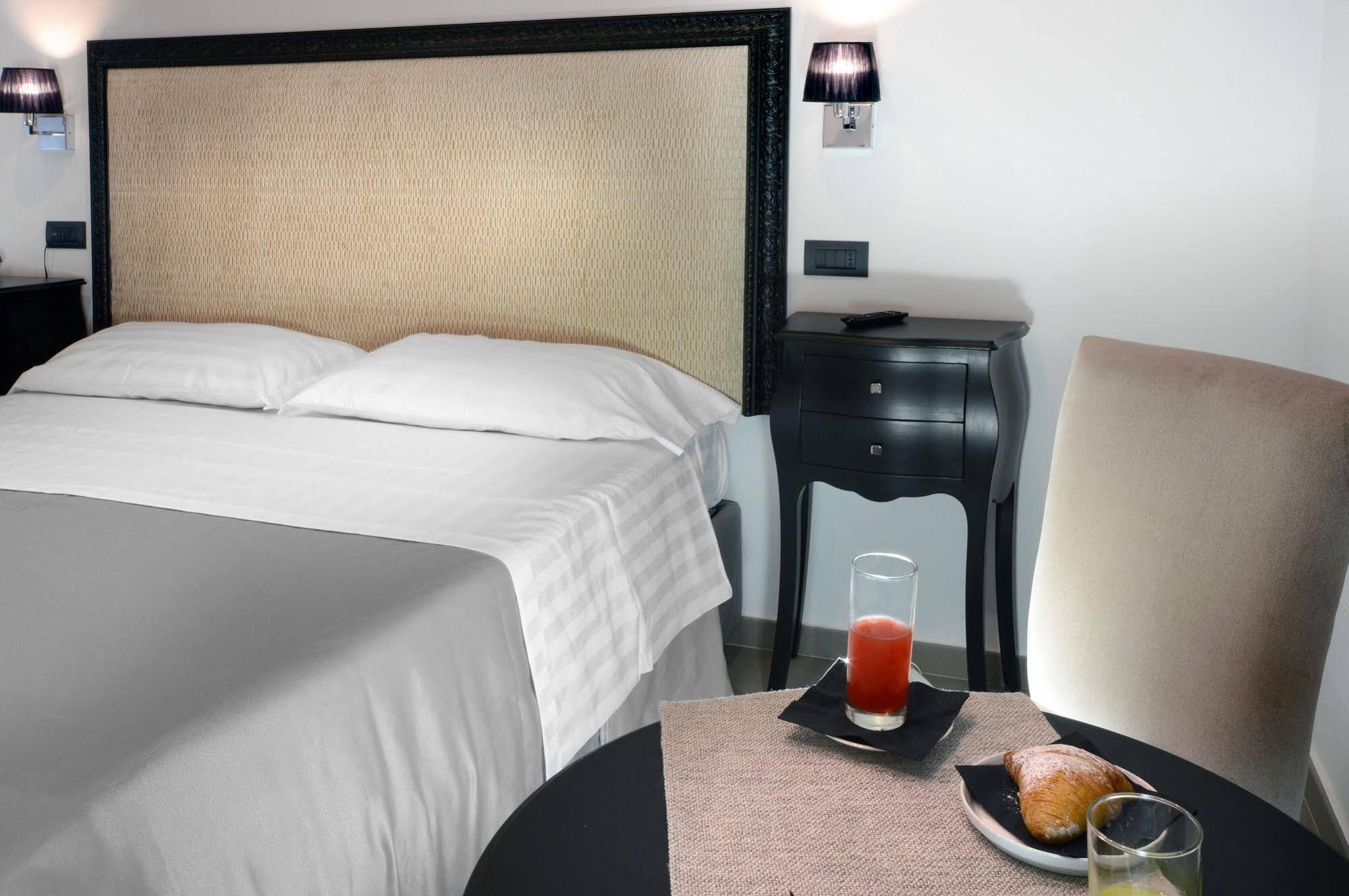 Barbarella Suite Napoli Eksteriør billede