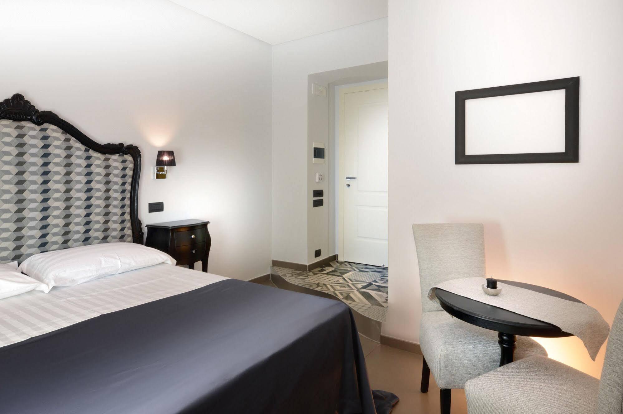 Barbarella Suite Napoli Eksteriør billede