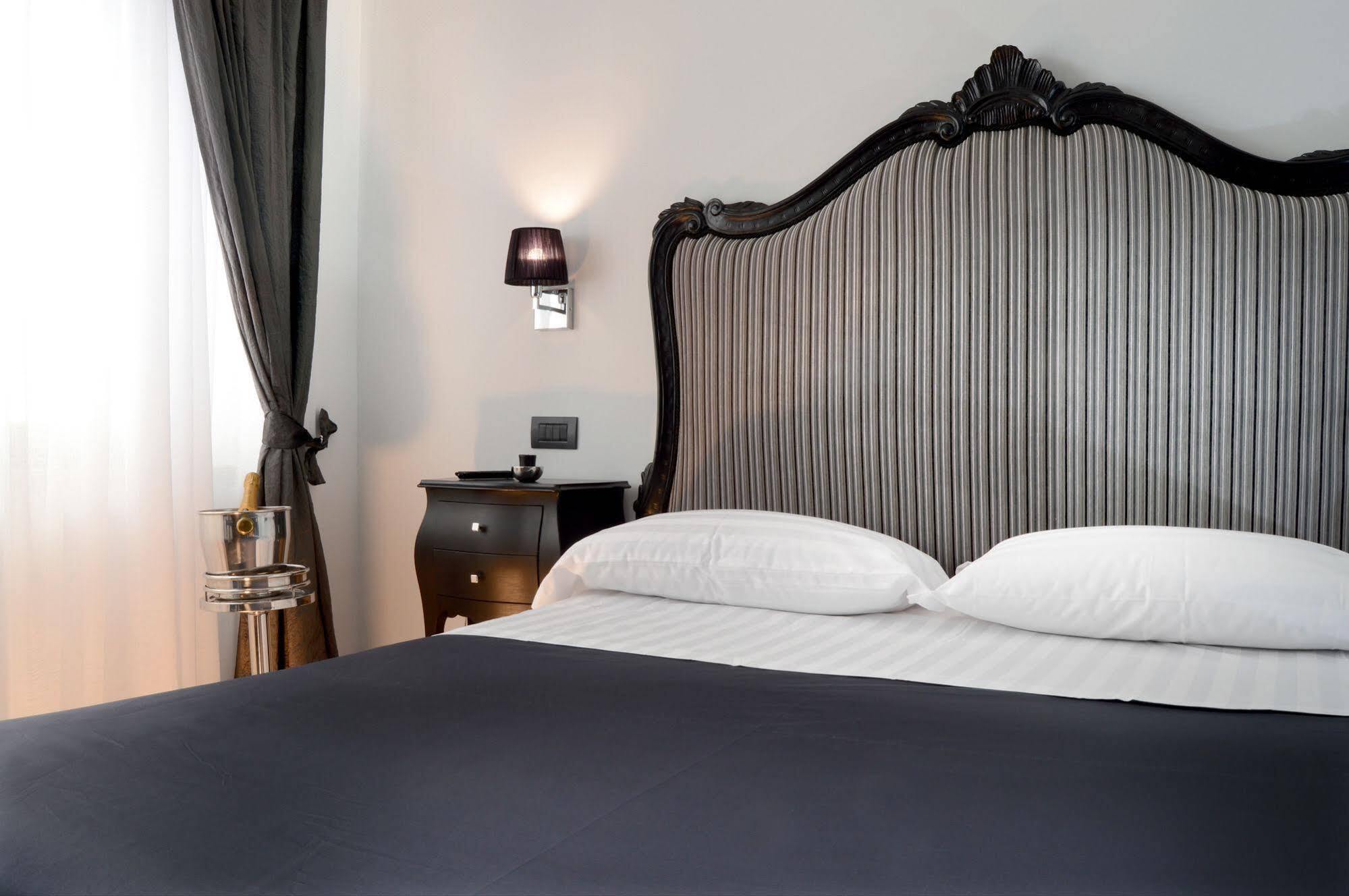 Barbarella Suite Napoli Eksteriør billede